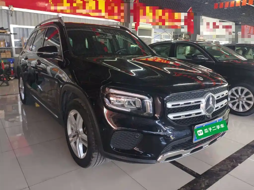 MERCEDES-BENZ GLB