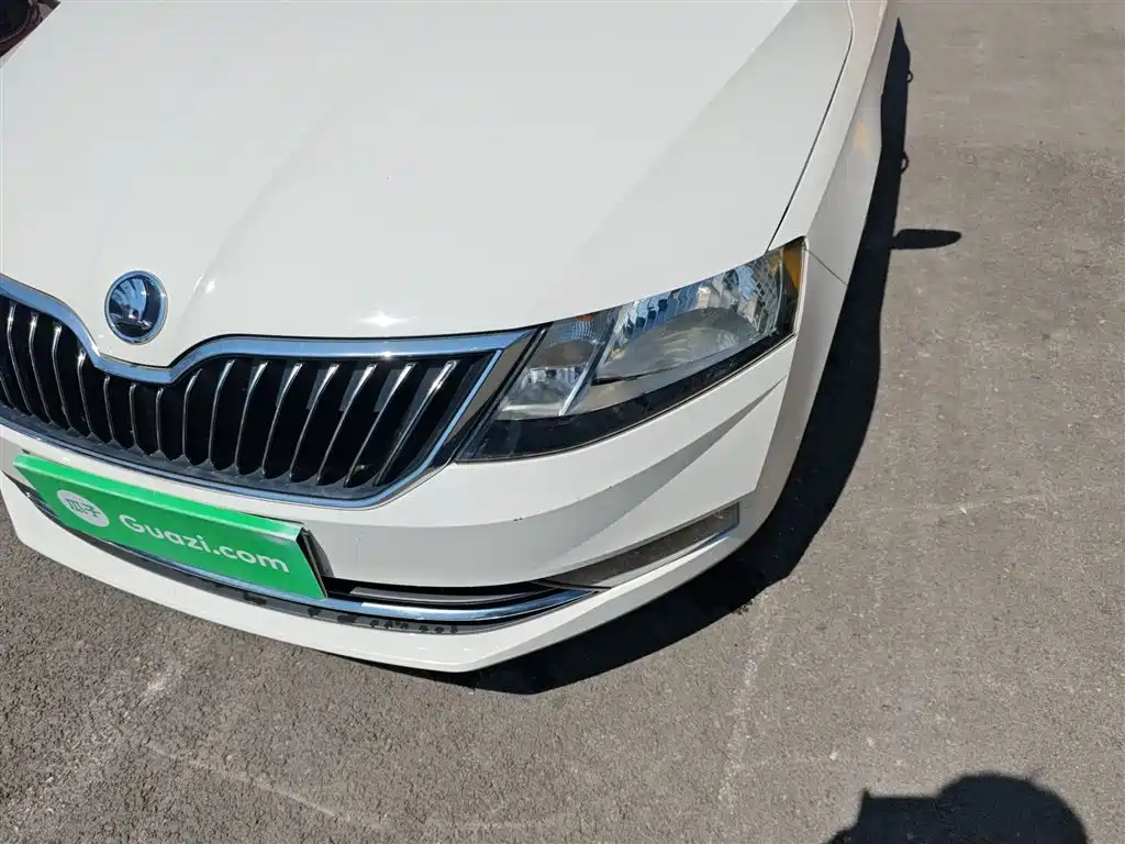 Škoda Rapid 2019 1.5L Automatic Comfort China V фото 24
