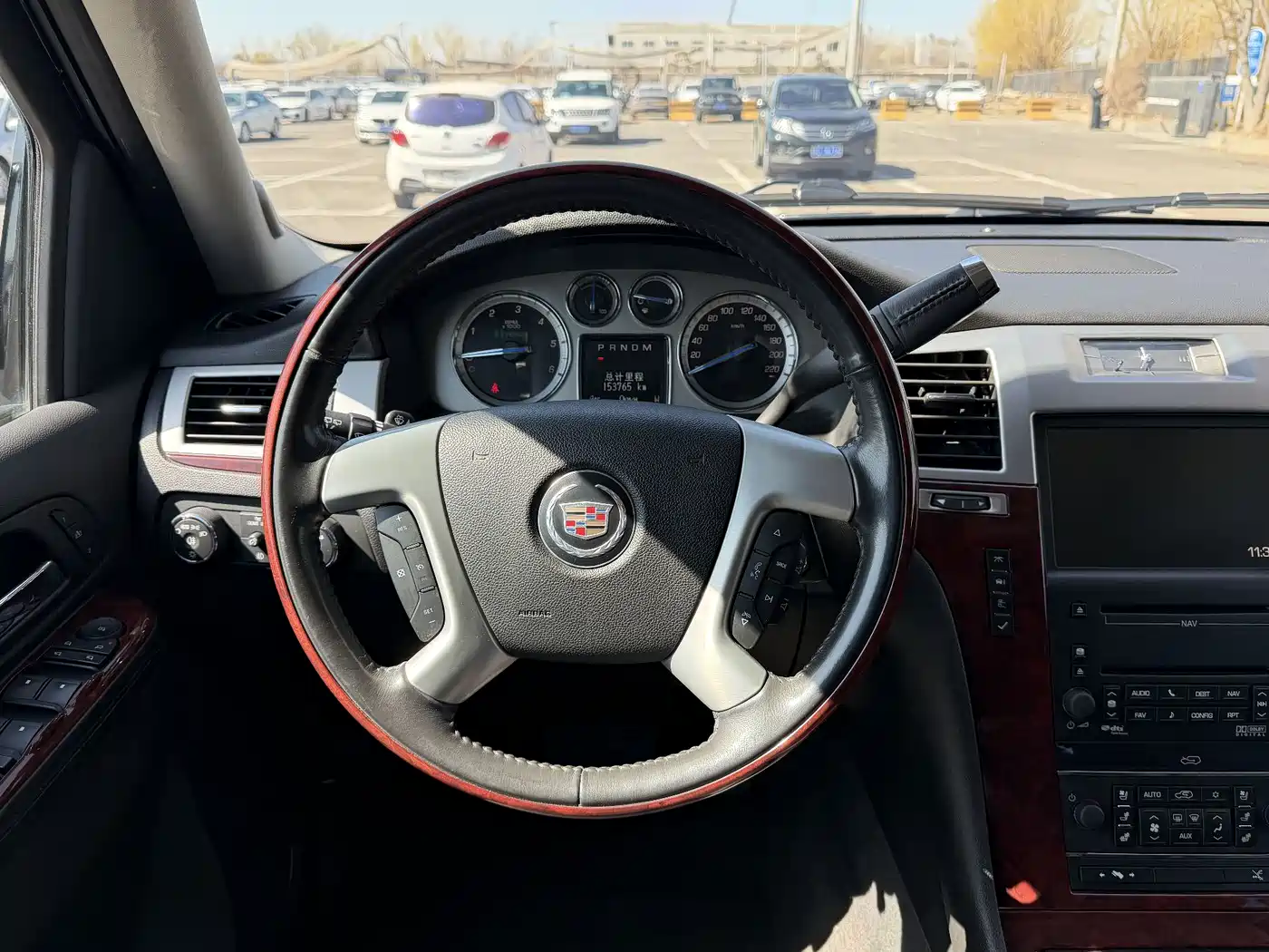 Cadillac Escalade 2010 6.0 Hybrid фото 12