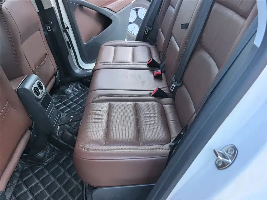 Volkswagen Tiguan 2015 1.8TSI Automatic 2WD Highline фото 15