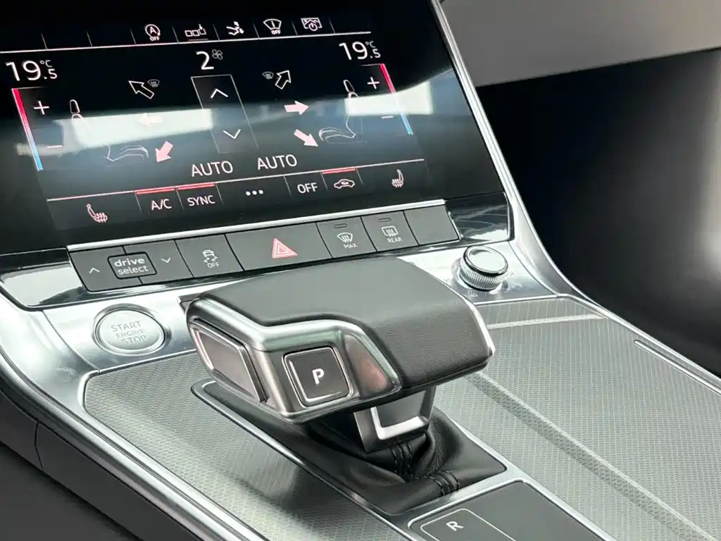 Audi A7 2020 45 TFSI Premium Selection фото 12