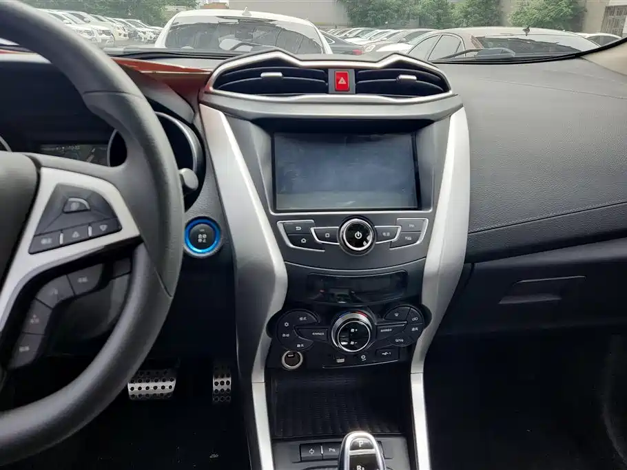 BYD Yuan New Energy 2018 EV360 Smart Connected Cool Type фото 13