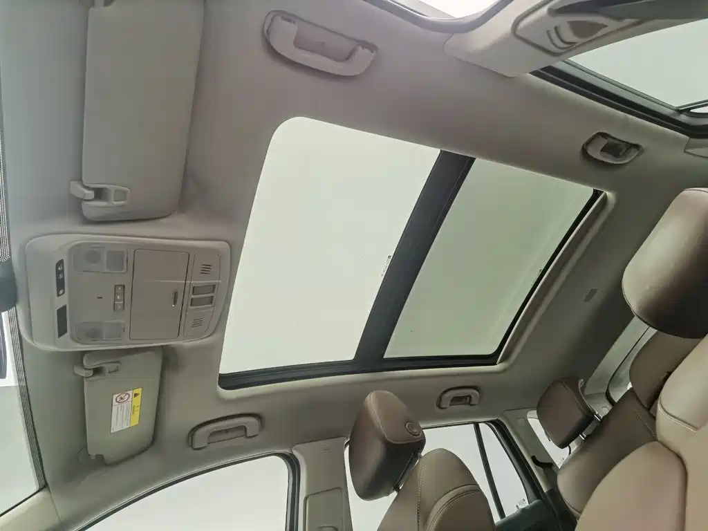 Photo 14 - Buick Envision Plus