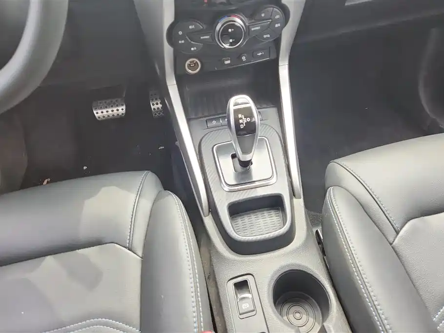 BYD Yuan New Energy 2018 EV360 Smart Connected Cool Type фото 16