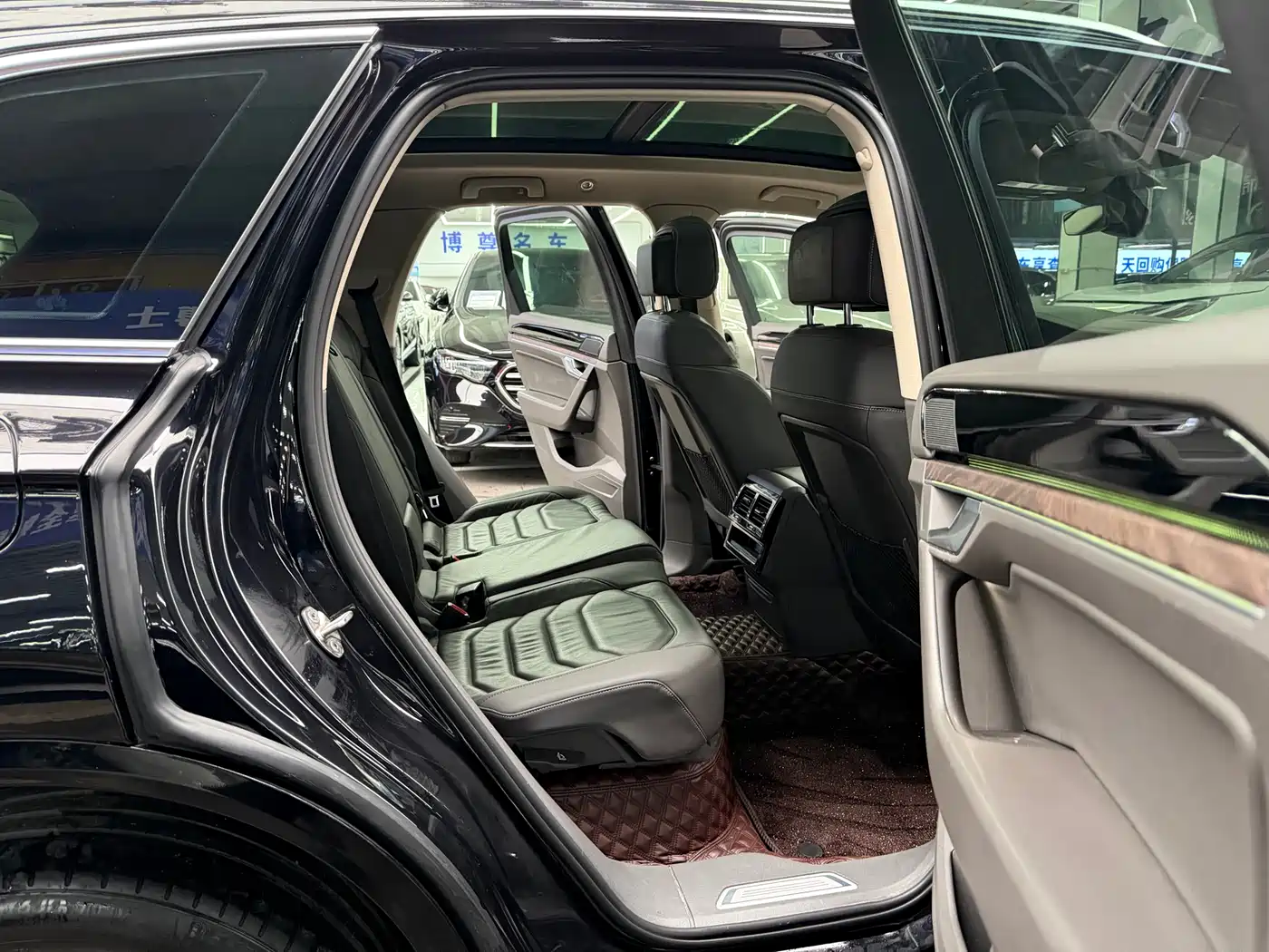 Volkswagen Touareg 2020 3.0TSI Enjoyment Edition China VI фото 17