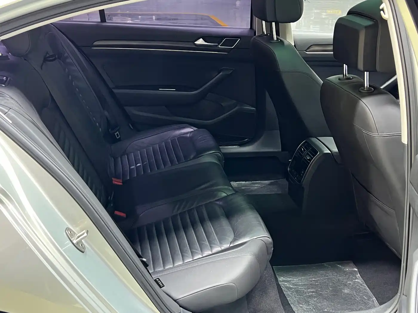 Volkswagen Magotan 2019 330TSI DSG Luxury Class China VI фото 10
