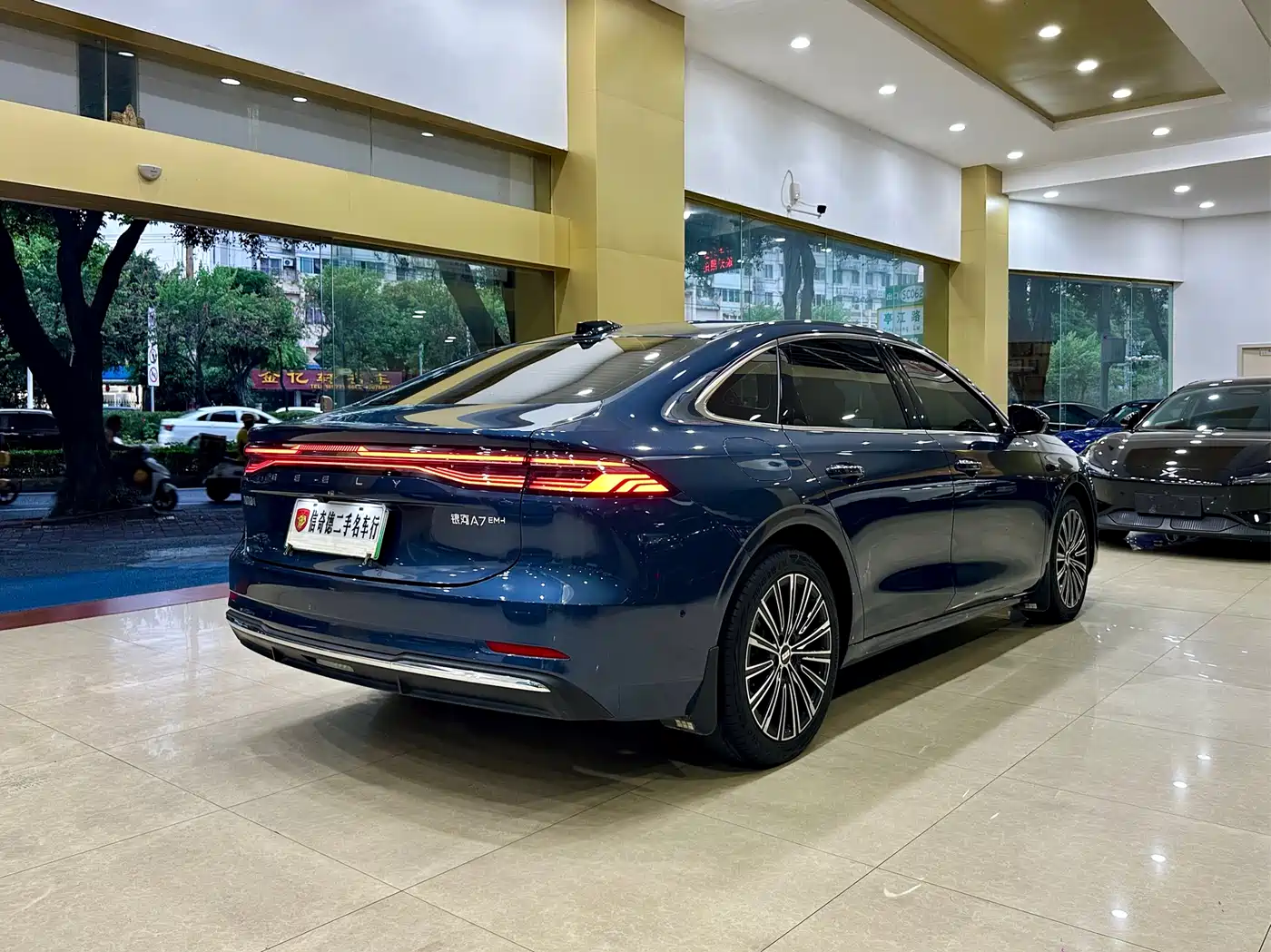 Geely Galaxy Galaxy A7 2025 EM-i фото 3