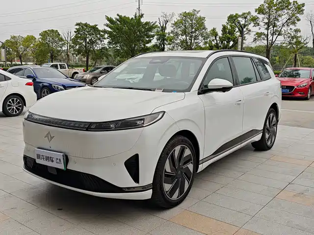 dongfeng eπ008