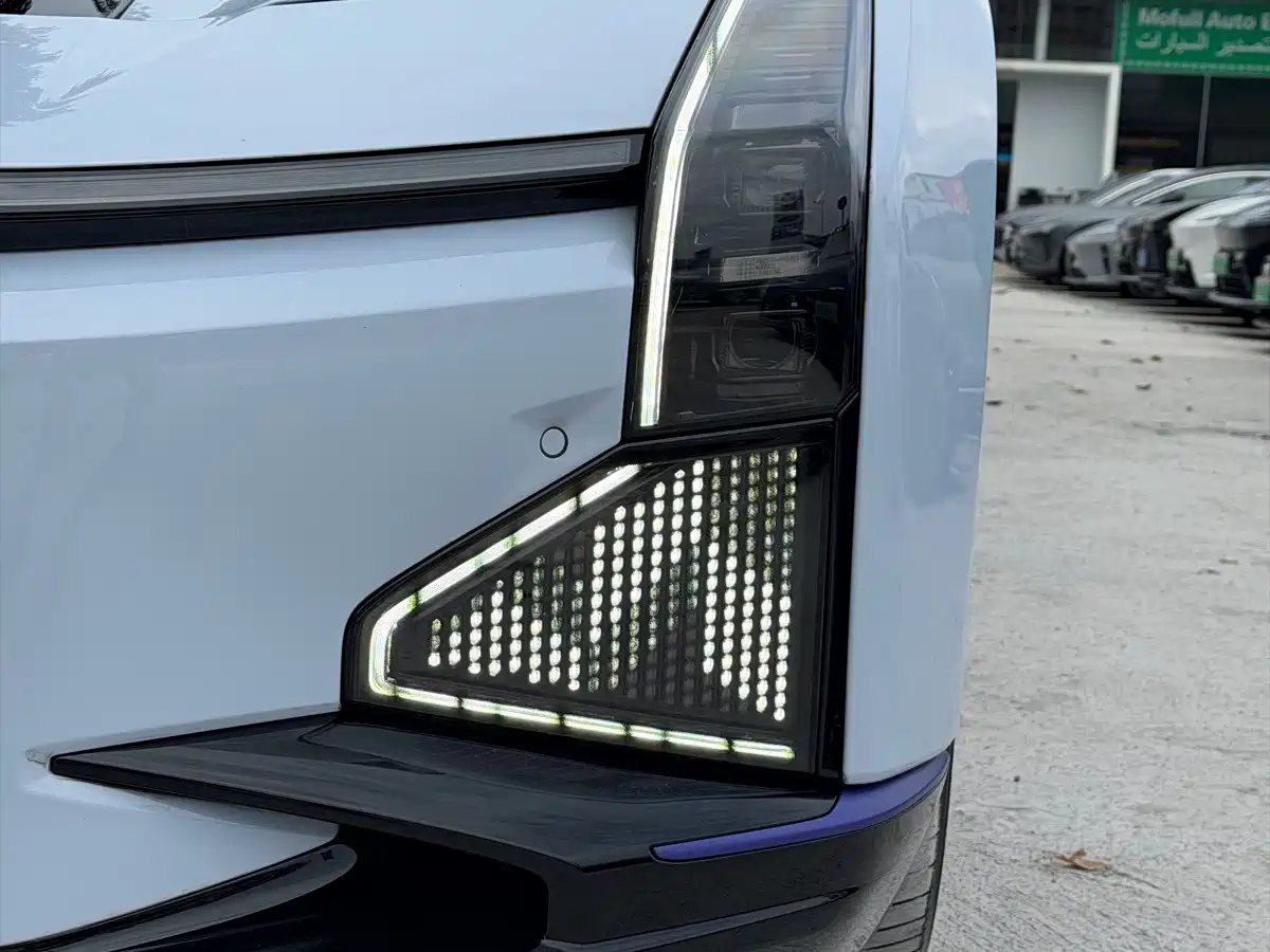 2023 HiPhi Z
