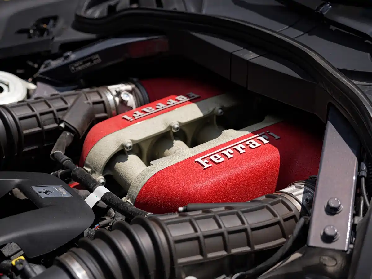 Ferrari Purosangue 2026 2023 6.5L V12