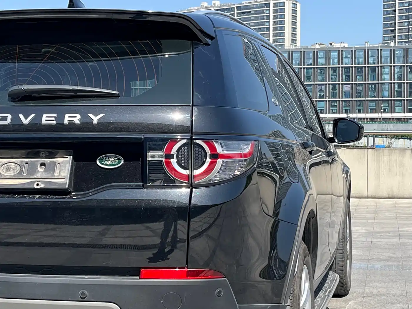 Land Rover Discovery Sport 2017 2.0T SE фото 6