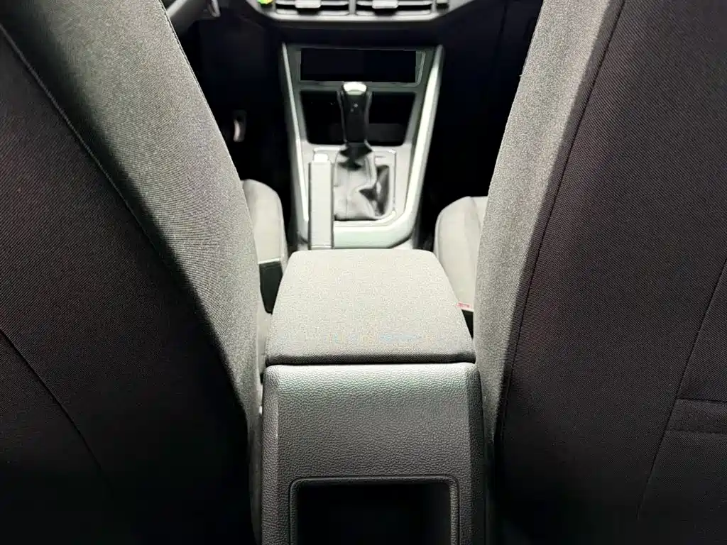 Volkswagen Polo 2023 Plus 1.5L Automatic Panorama Enjoyment Edition фото 10