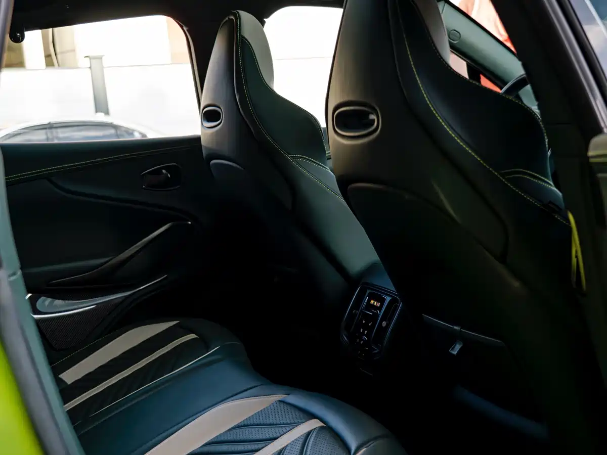 Aston Martin DBX 2023 2023 Model 4.0T V8 707