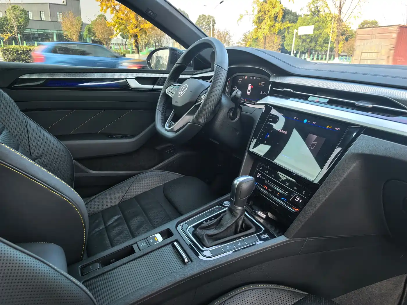 Volkswagen FAW-Volkswagen CC 2024 380TSI Eye-catching Edition фото 7