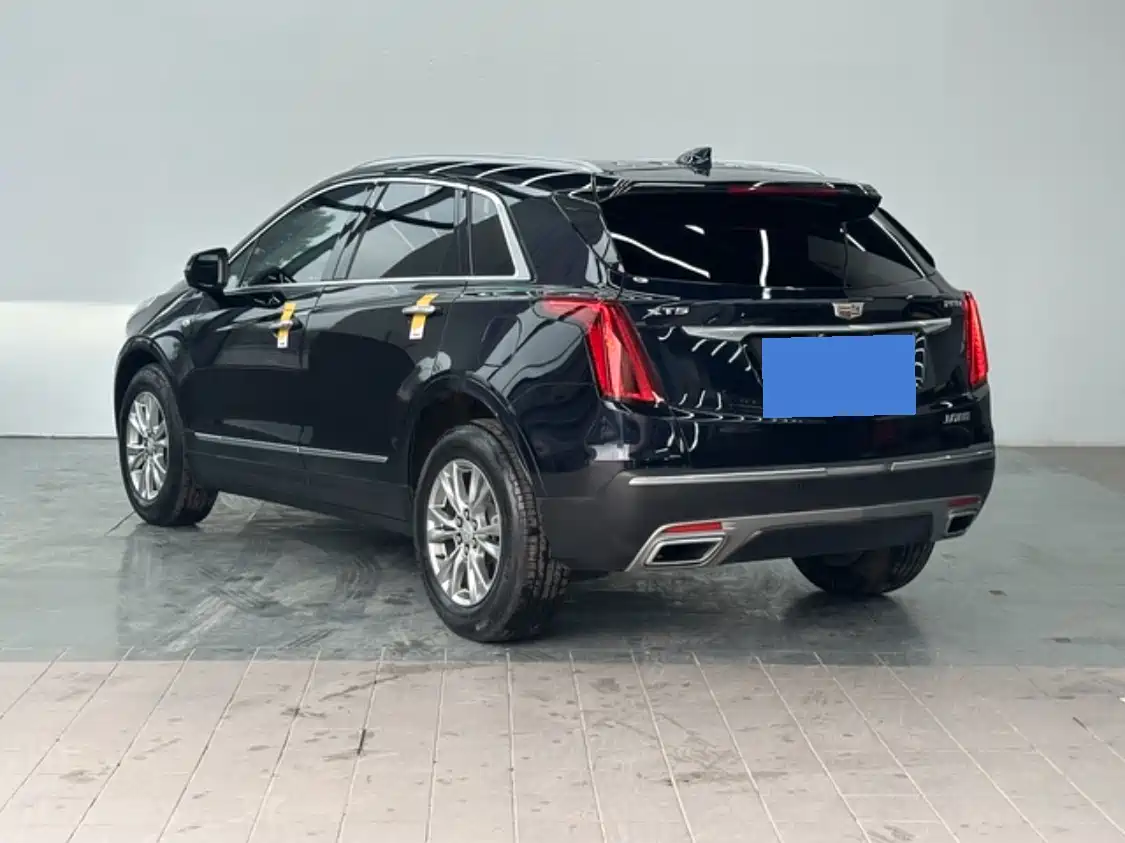 CADILLAC XT5