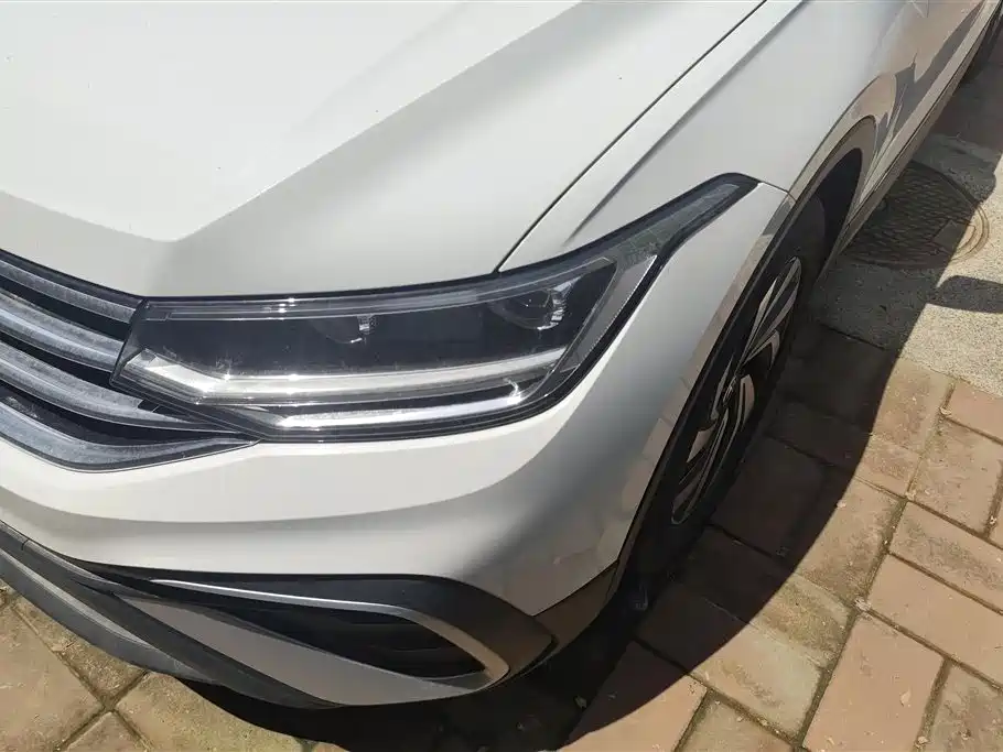 Volkswagen Tiguan L 2024 300TSI Auto 2WD Smart Edition фото 5