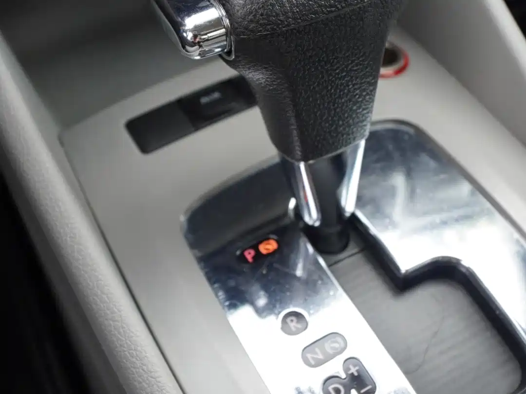 Volkswagen Bora 2012 1.6L Automatic Fashion Value Edition фото 18