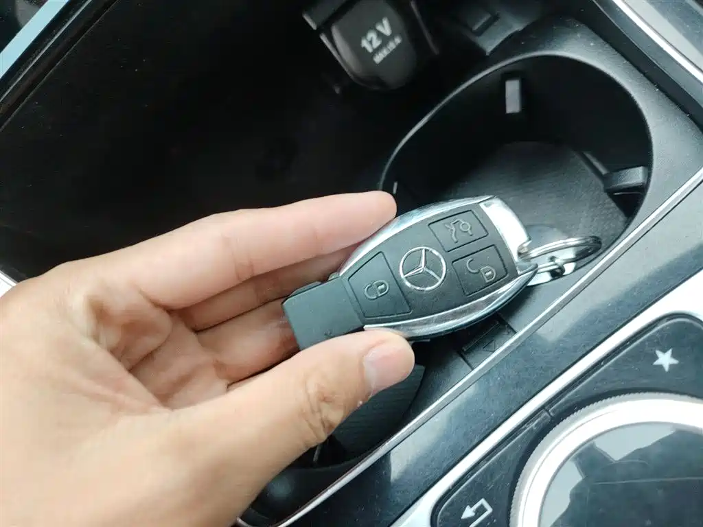 Mercedes-Benz GLC 2019 Model GLC 200 L 4MATIC фото 17