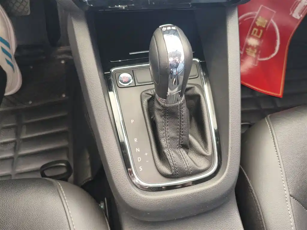 Volkswagen Sagitar 2017 230TSI Automatic Comfort фото 14
