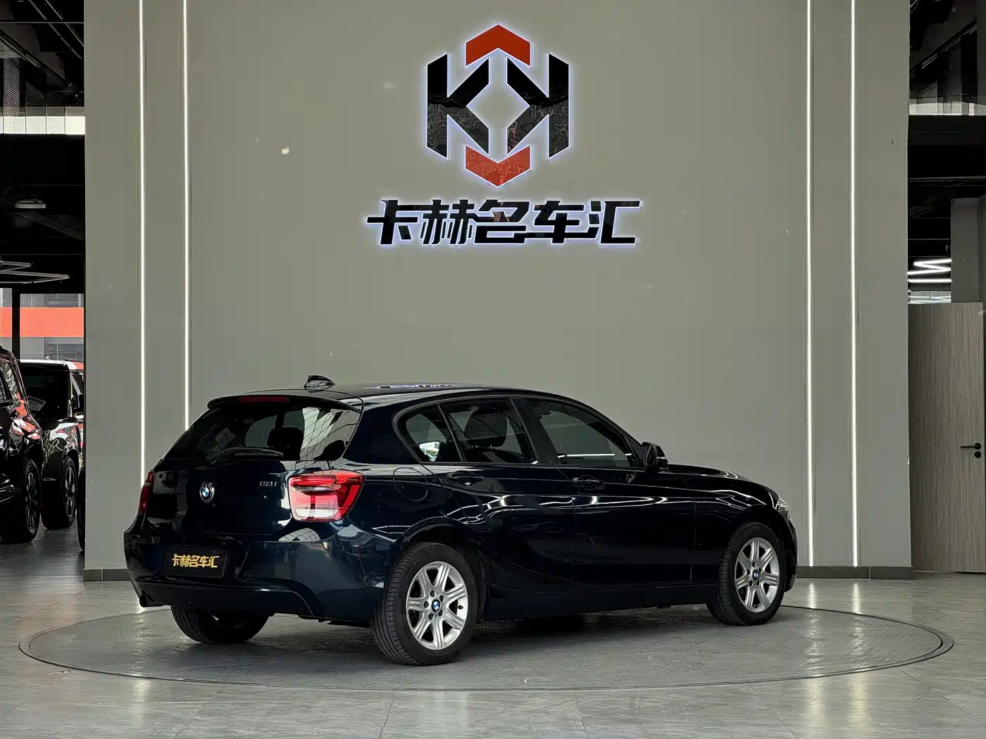 BMW 1 Series (Import) 2012 116i Leading фото 6