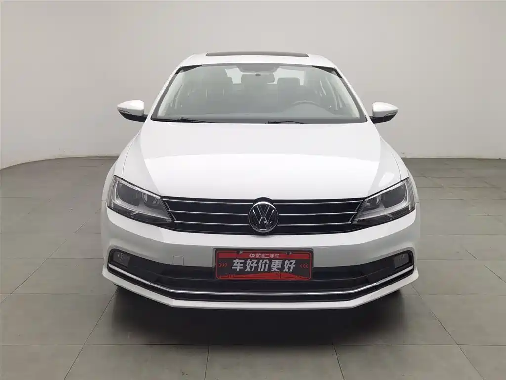 Volkswagen Sagitar 2017 1.6L Manual Comfort фото 3