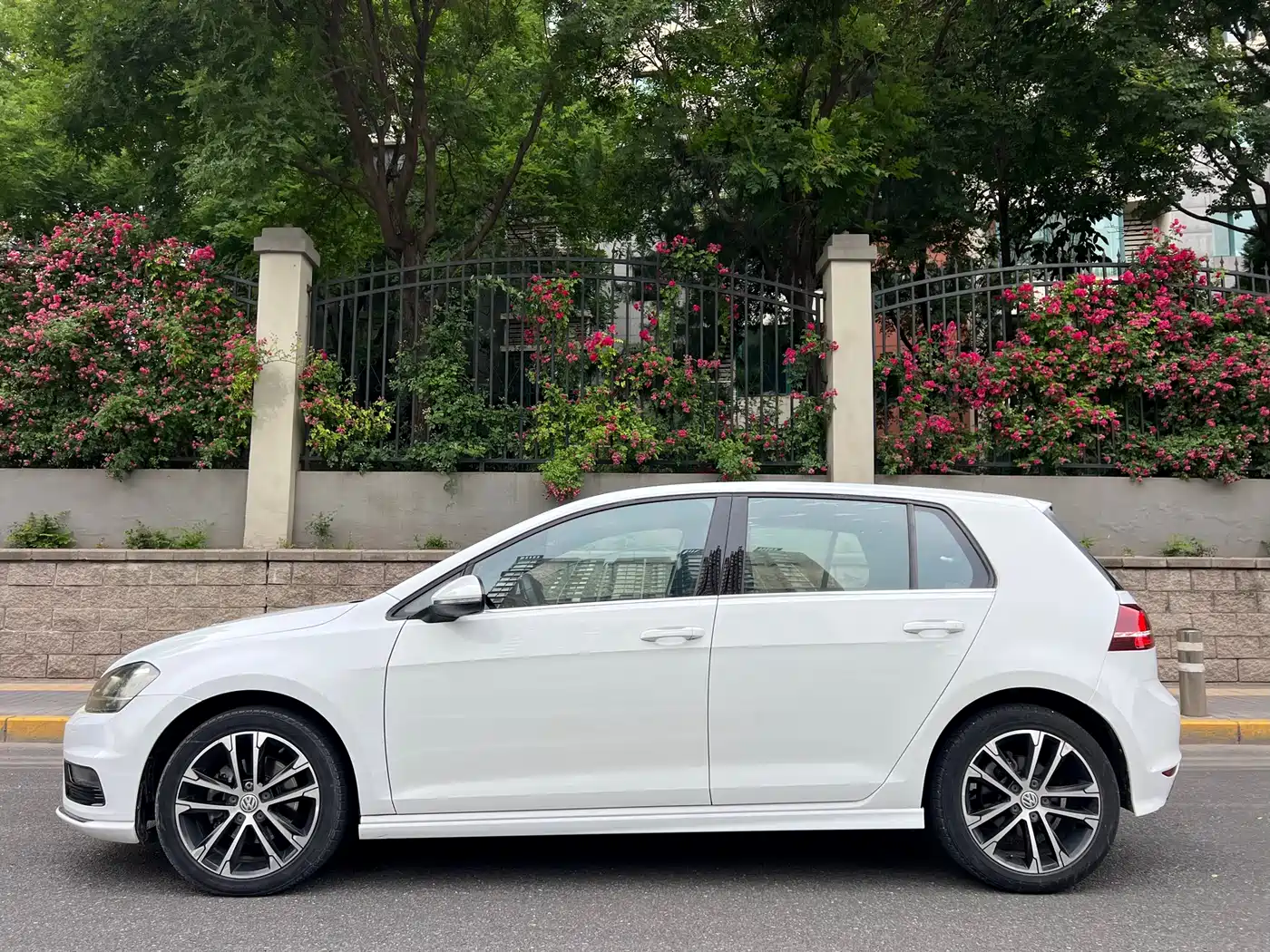 Volkswagen Golf 2016 1.4TSI Automatic R-Line фото 10