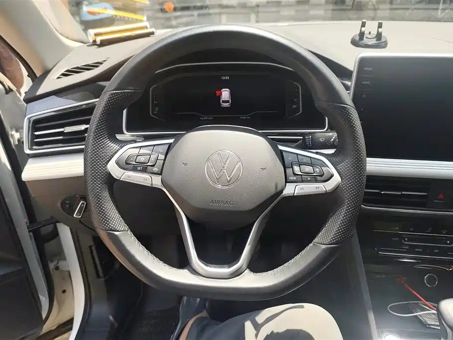 Volkswagen Tiguan L 2024 300TSI Auto 2WD Smart Edition фото 15