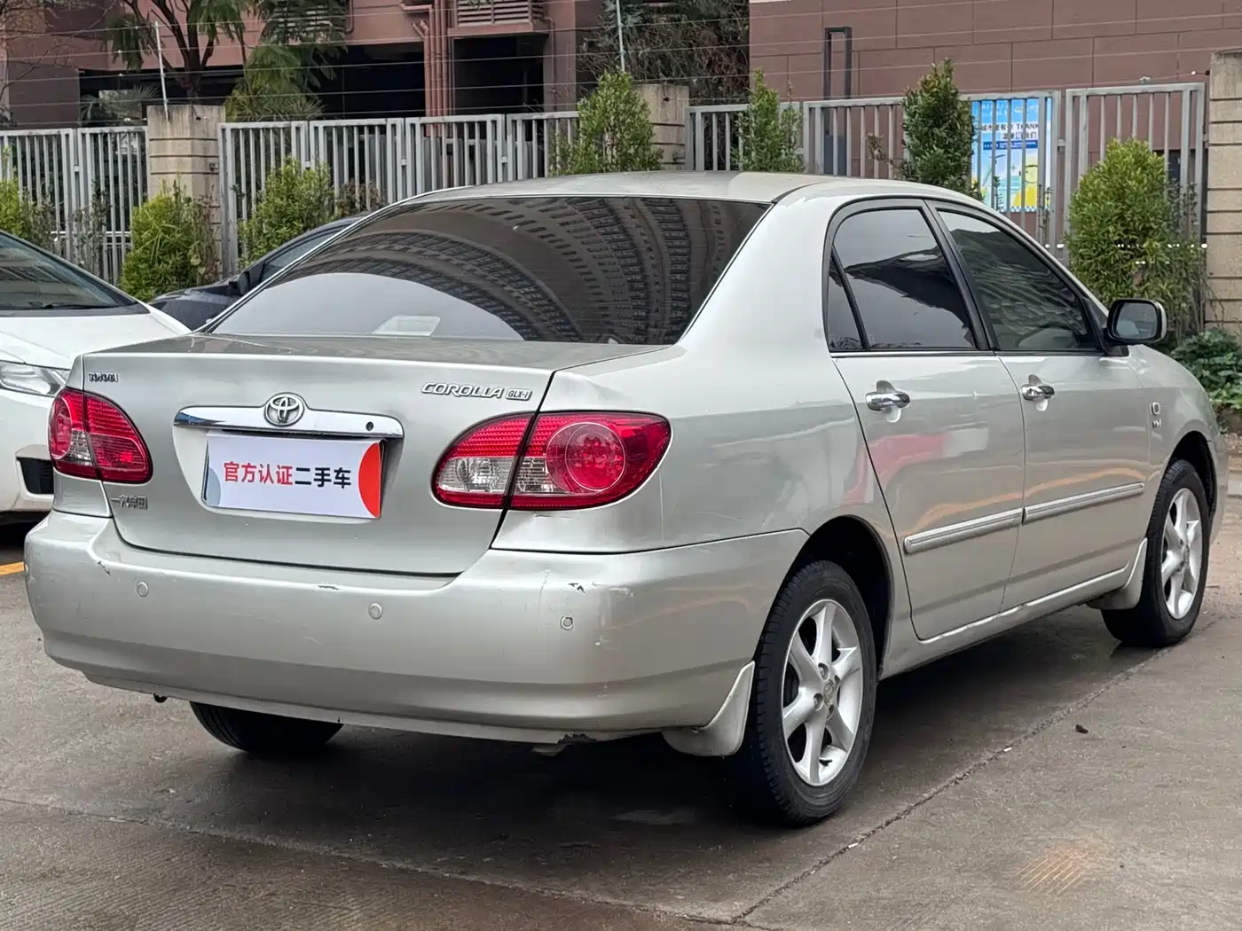 Toyota Corolla 2005 1.8L Automatic Anniversary Special Edition фото 4