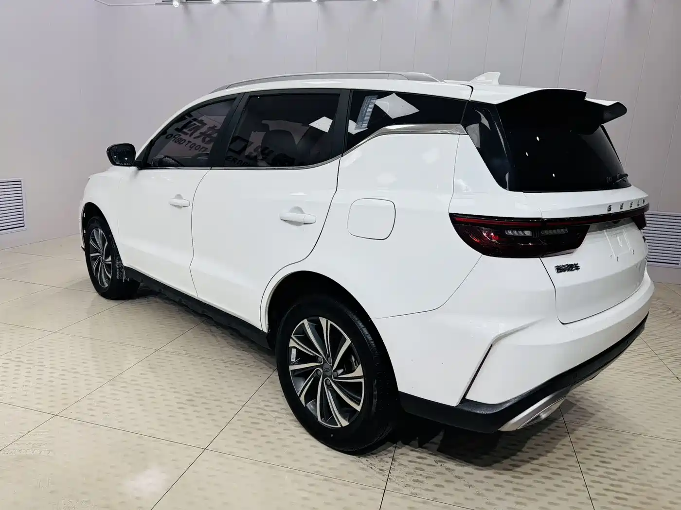 GEELY AUTOMOBILE VISION X6