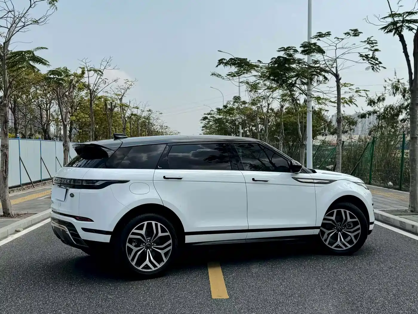 Фото 9 - Land Rover Range Rover Evoque