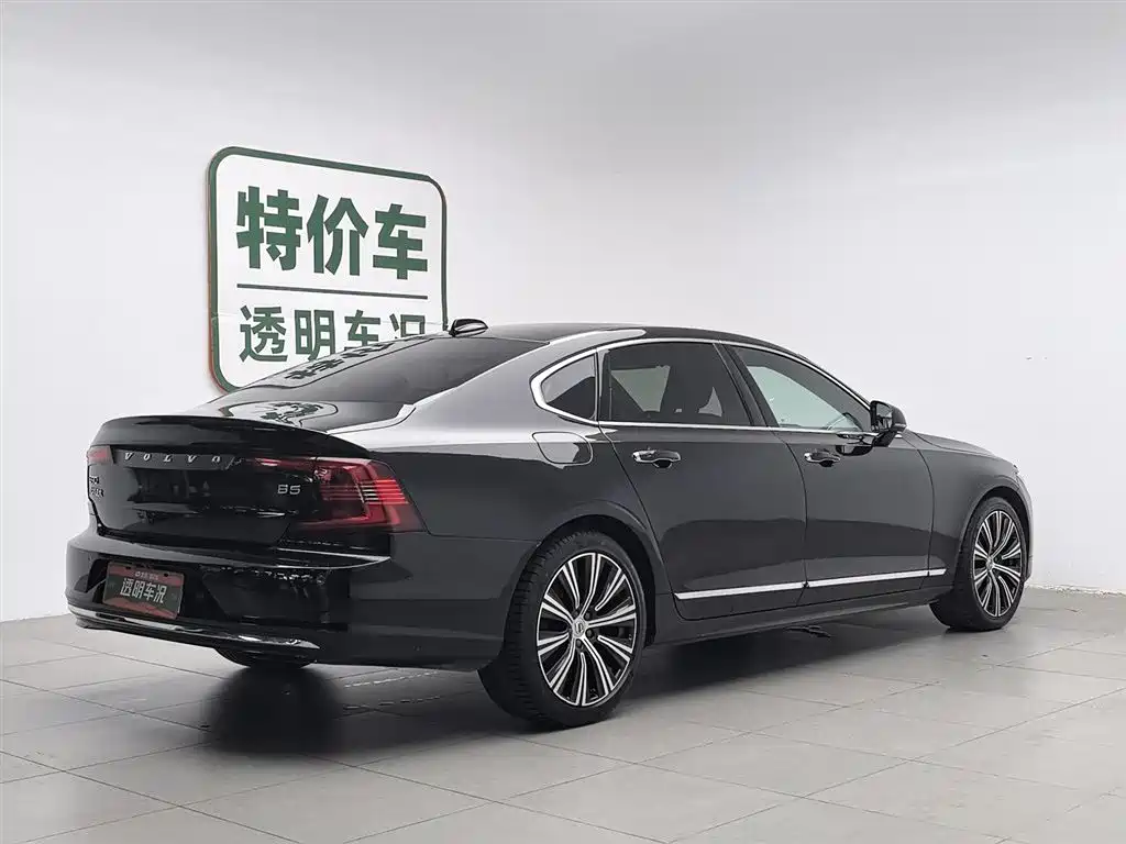 Volvo S90 2023 B5 Intelligent Vision Luxury Edition фото 2