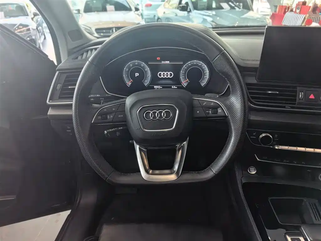 Audi Q5L 2022 Facelift 45T Luxury Dynamic фото 7