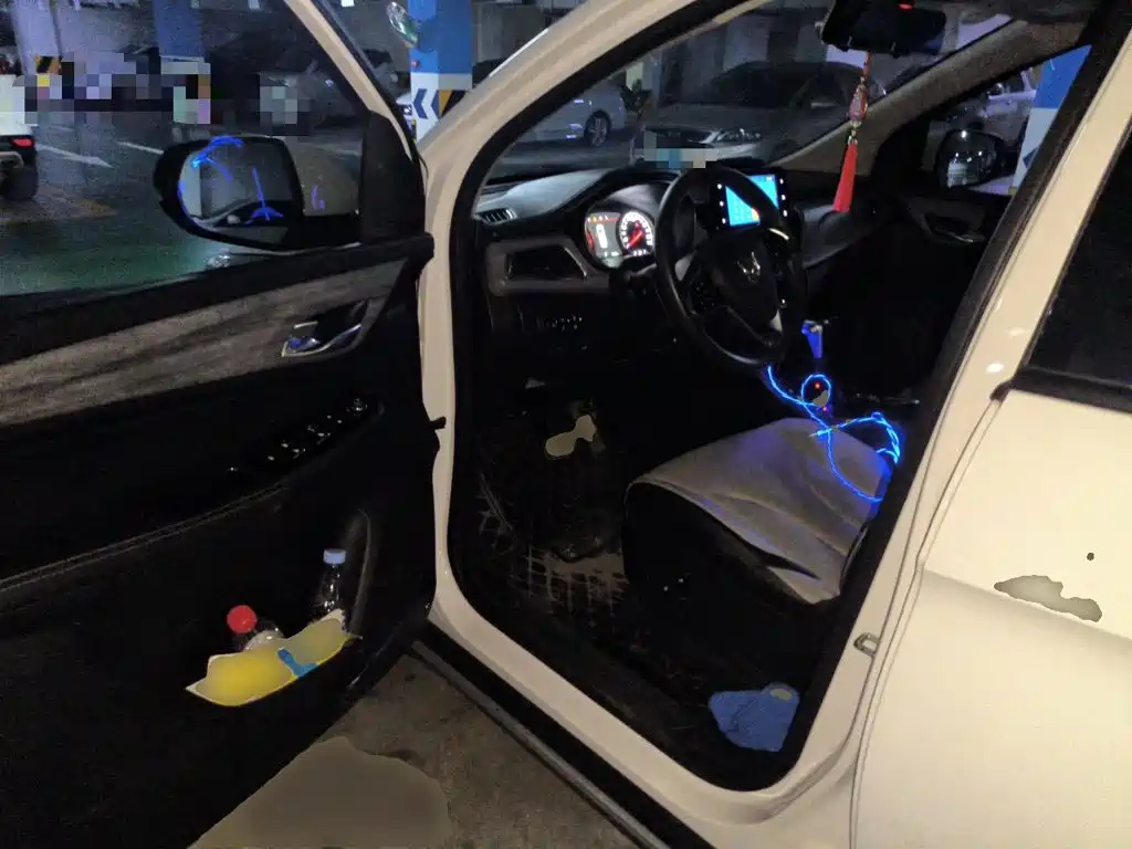 Baojun 730 2019 2019 1.5T CVT Flagship 7-Seater China V