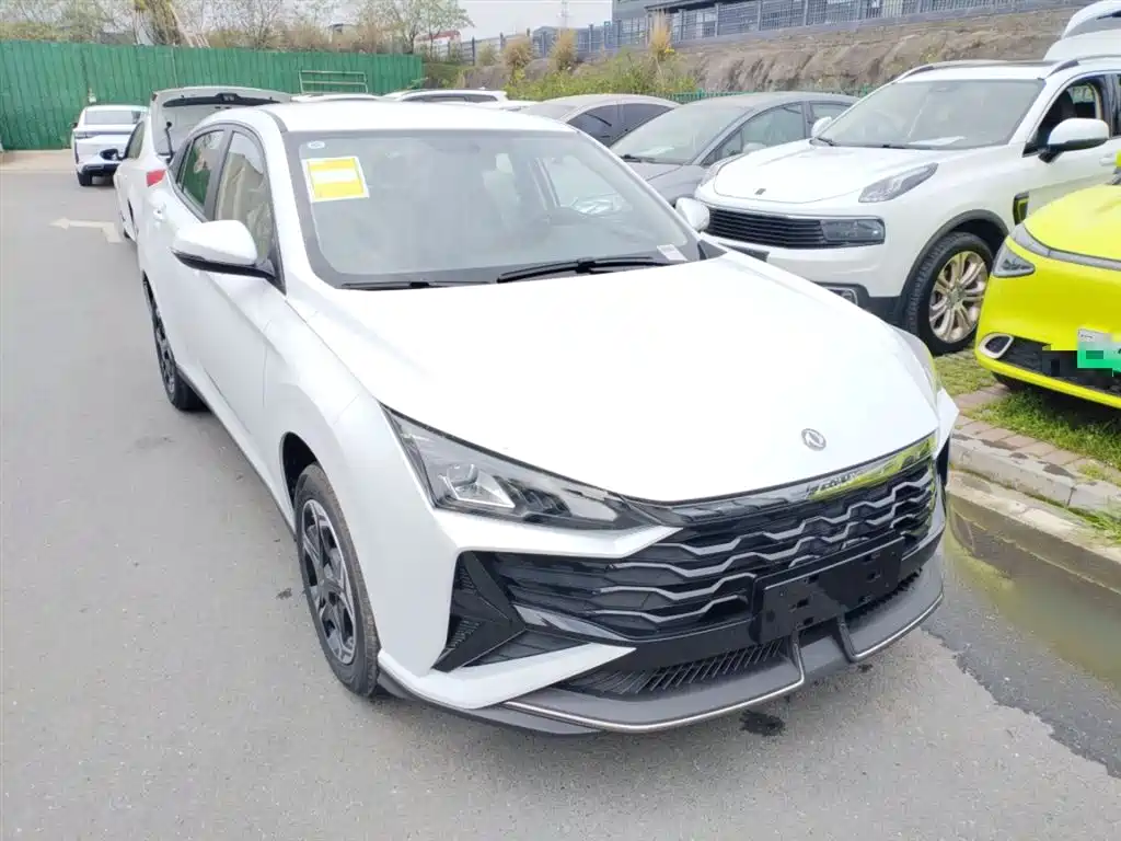 DONGFENG FENGSHEN YI HYUN