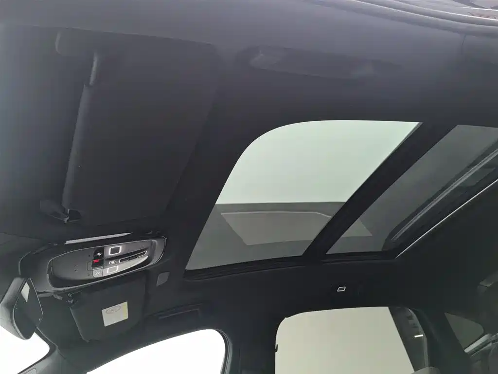 Volvo S90 2023 B5 Intelligent Vision Luxury Edition фото 14