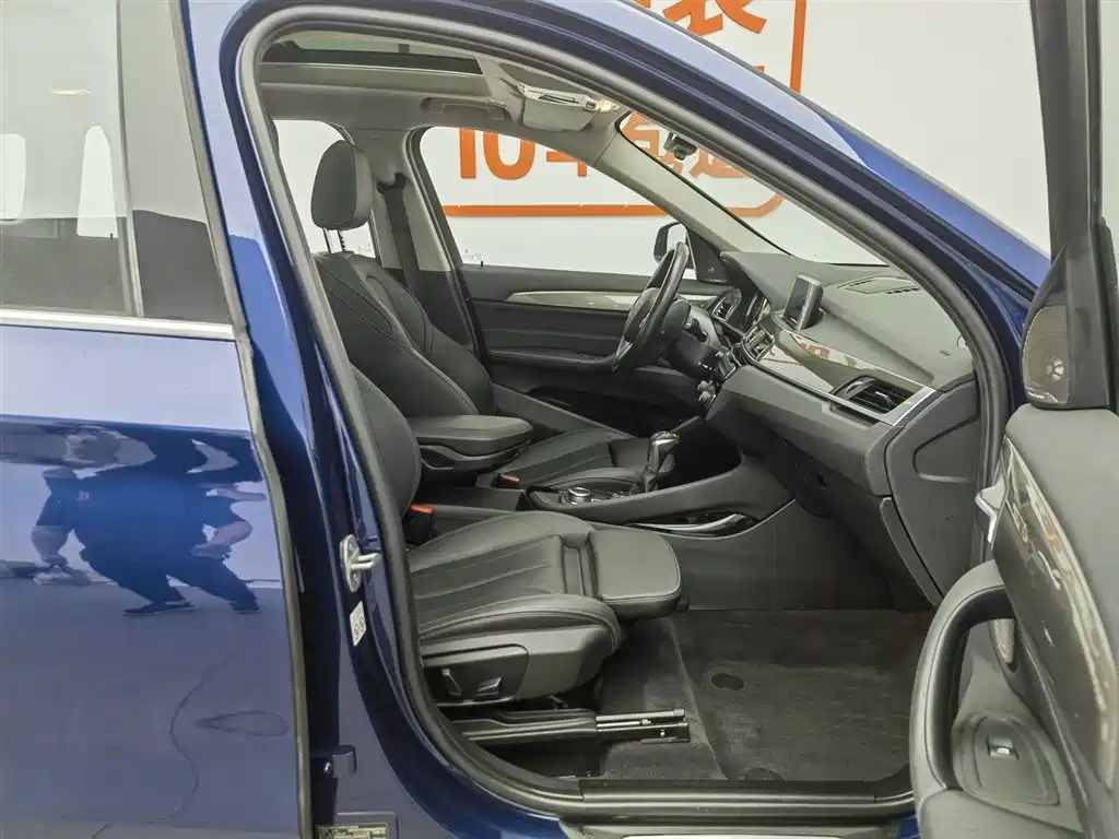 BMW X1 2019 xDrive20Li Premium Model фото 23