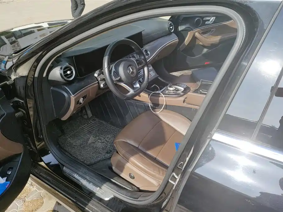 Mercedes-Benz E-Class 2018 E 300 L Sport Fashion фото 9