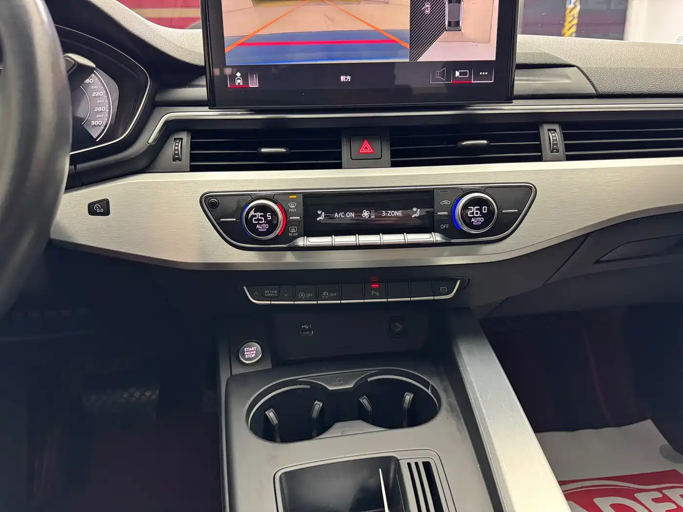 Audi A4L 2021 40 TFSI Premium Life Edition фото 11