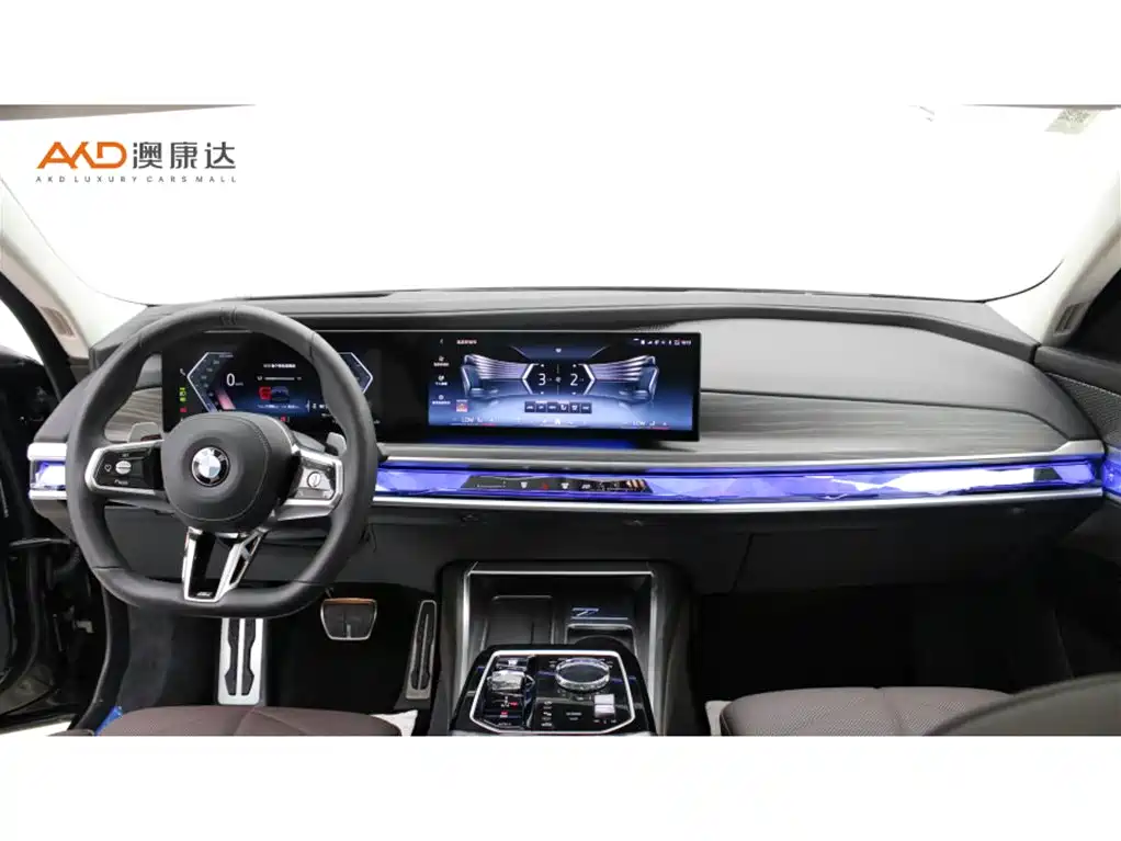 BMW 7 Series 2023 Model 740Li Leading M Sport Package фото 5