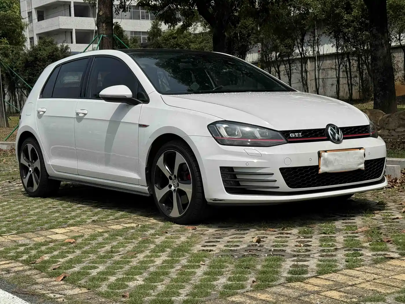 Volkswagen Golf GTI 2016 2.0TSI GTI фото 4