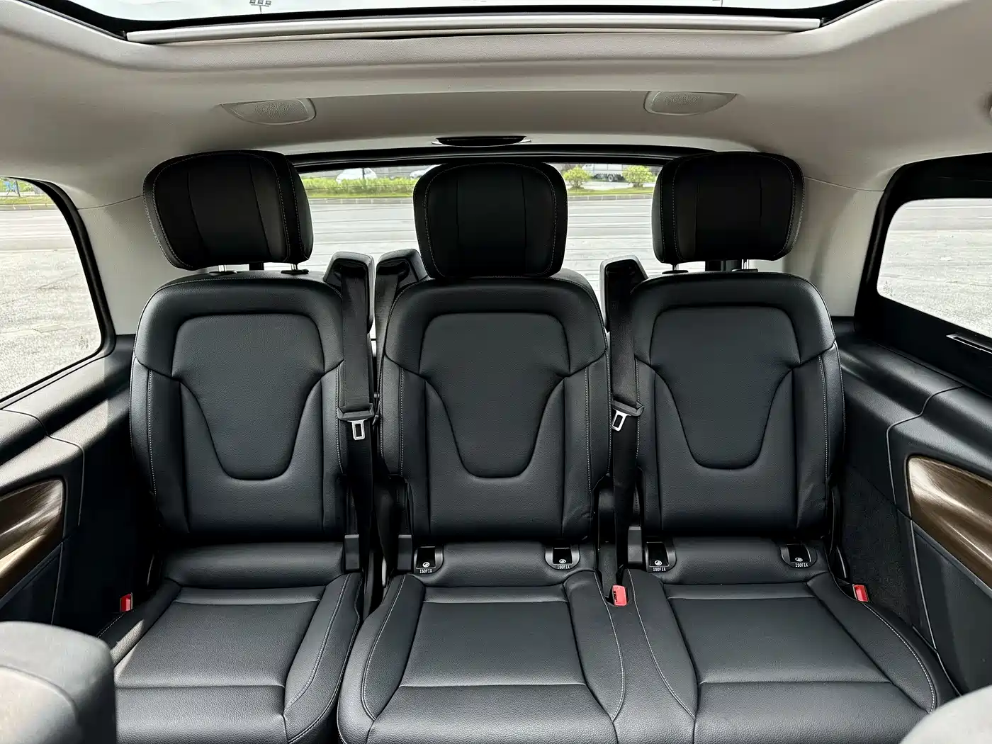 MERCEDES-BENZ V-CLASS