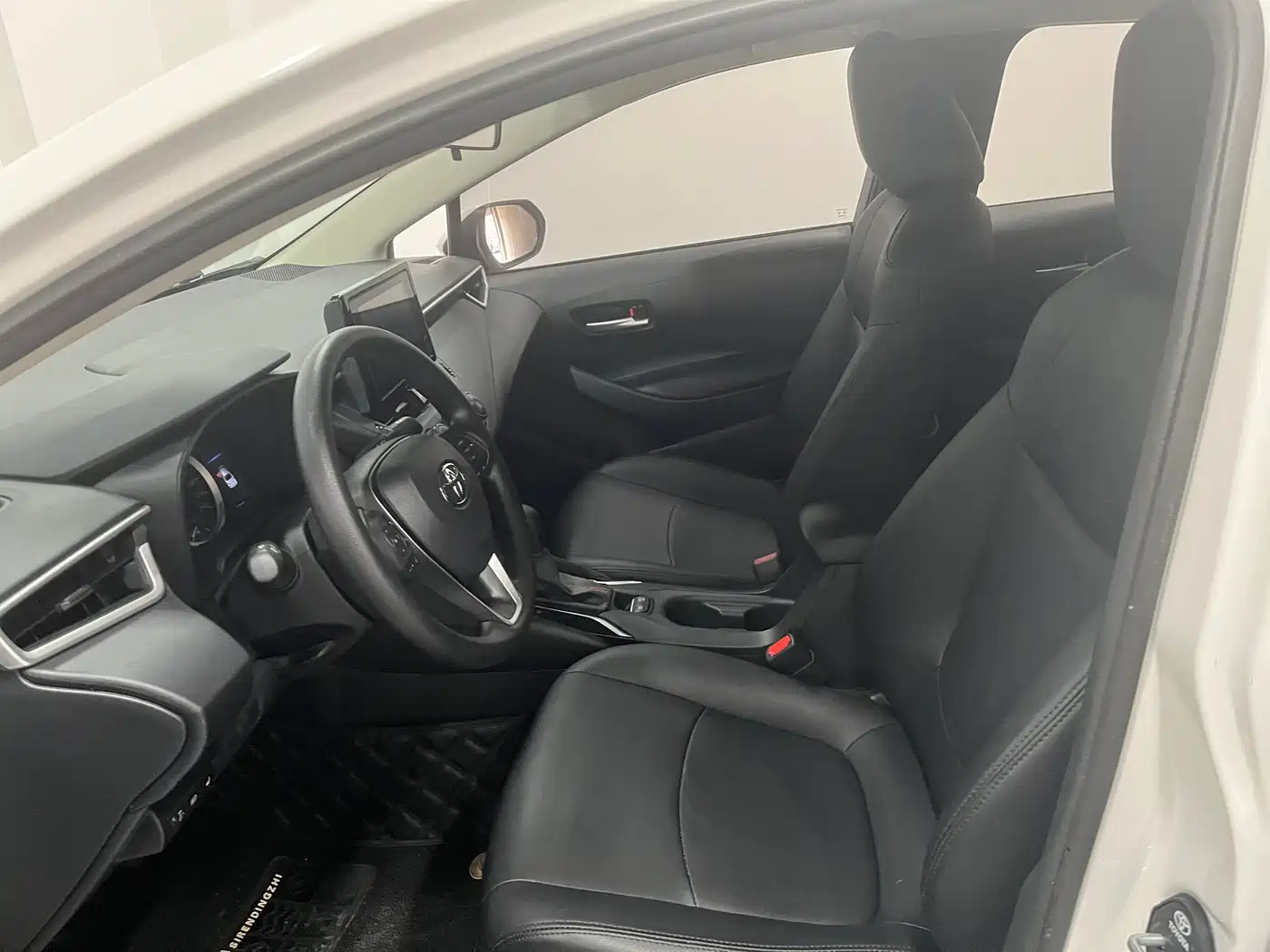 Toyota Corolla 2023 1.2T Pioneer Edition фото 11