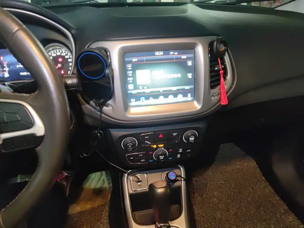 Photo 14 - Jeep Compass