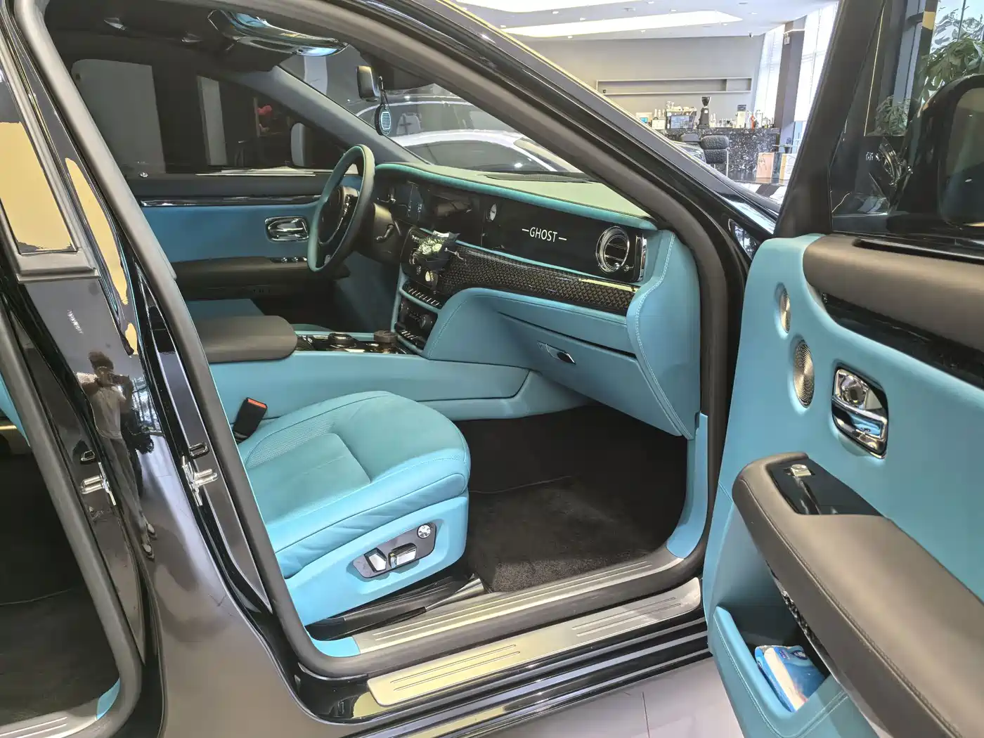 Rolls-Royce Ghost 2011 2010 Model 6.6T Standard