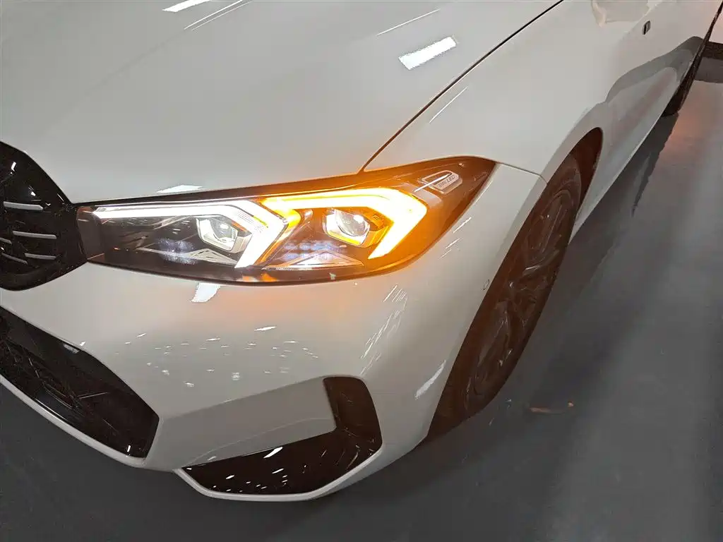 BMW 3 Series 2024 325Li M Sport Shadowline Package фото 24