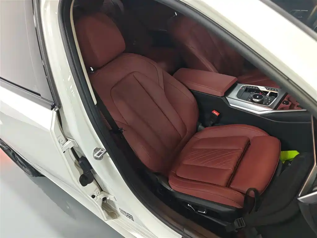 BMW 3 Series 2024 325Li M Sport Shadowline Package фото 25