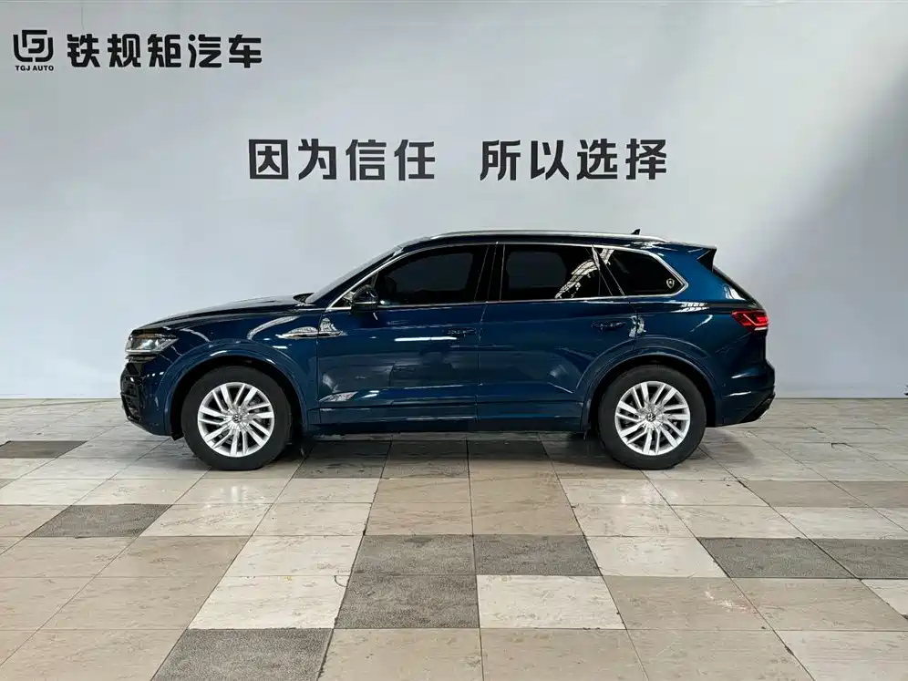 Volkswagen Touareg 2022 2.0TSI Rui Shang Edition фото 5