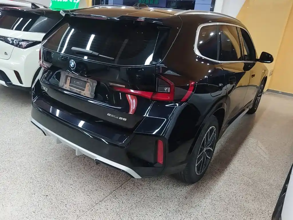 BMW iX1 2025 2025 eDrive25L M Sport Package