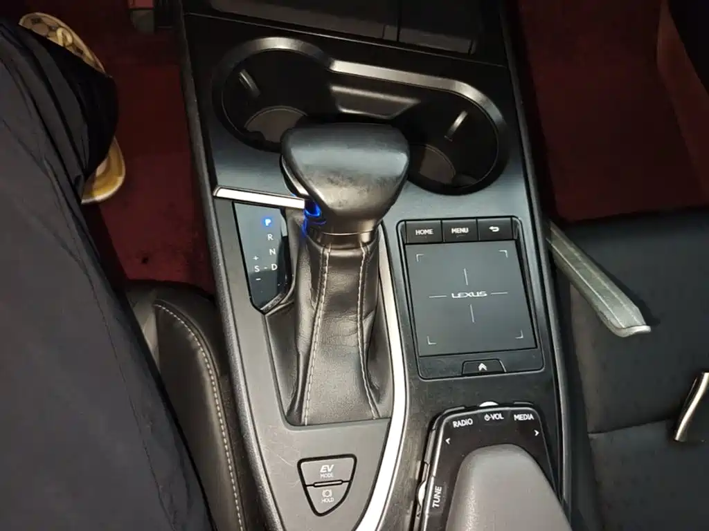 Lexus UX 2020 2020 260h Explore Fun Edition