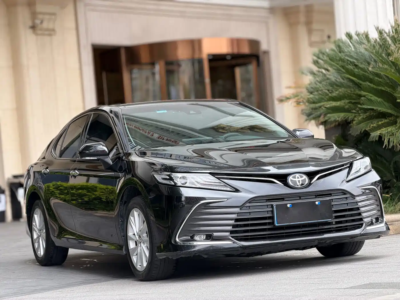 Toyota Camry 2021 2.0G Luxury Edition фото 3